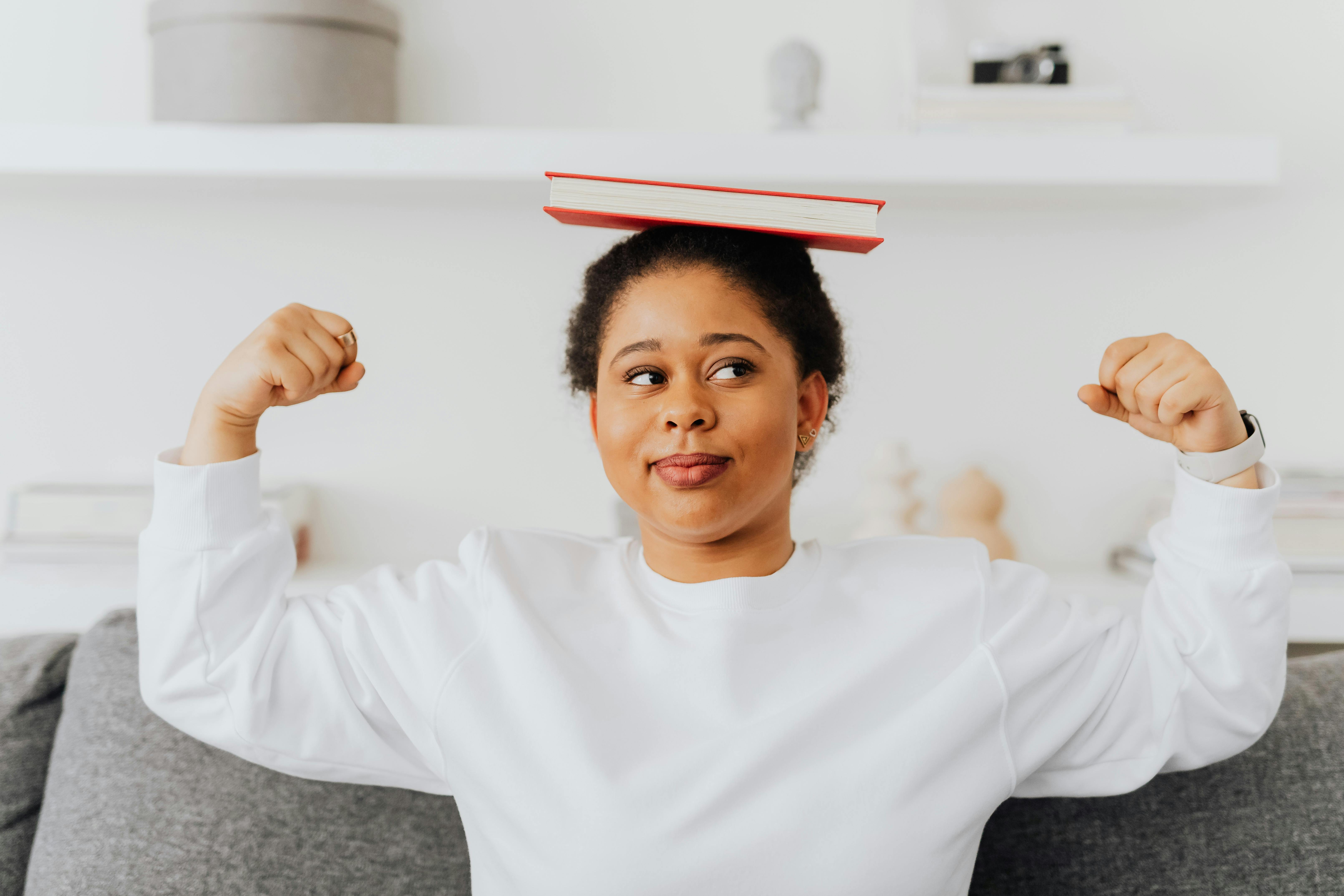 Personal Growth Books That Will Bring Positive Energy for 2026, According to Readers — Photo by www.kaboompics.com on Pexels