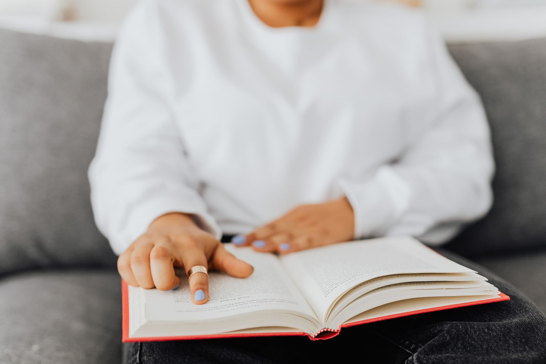 Unlock Your Mind and Body: The Amazing Health Benefits of Reading Books
