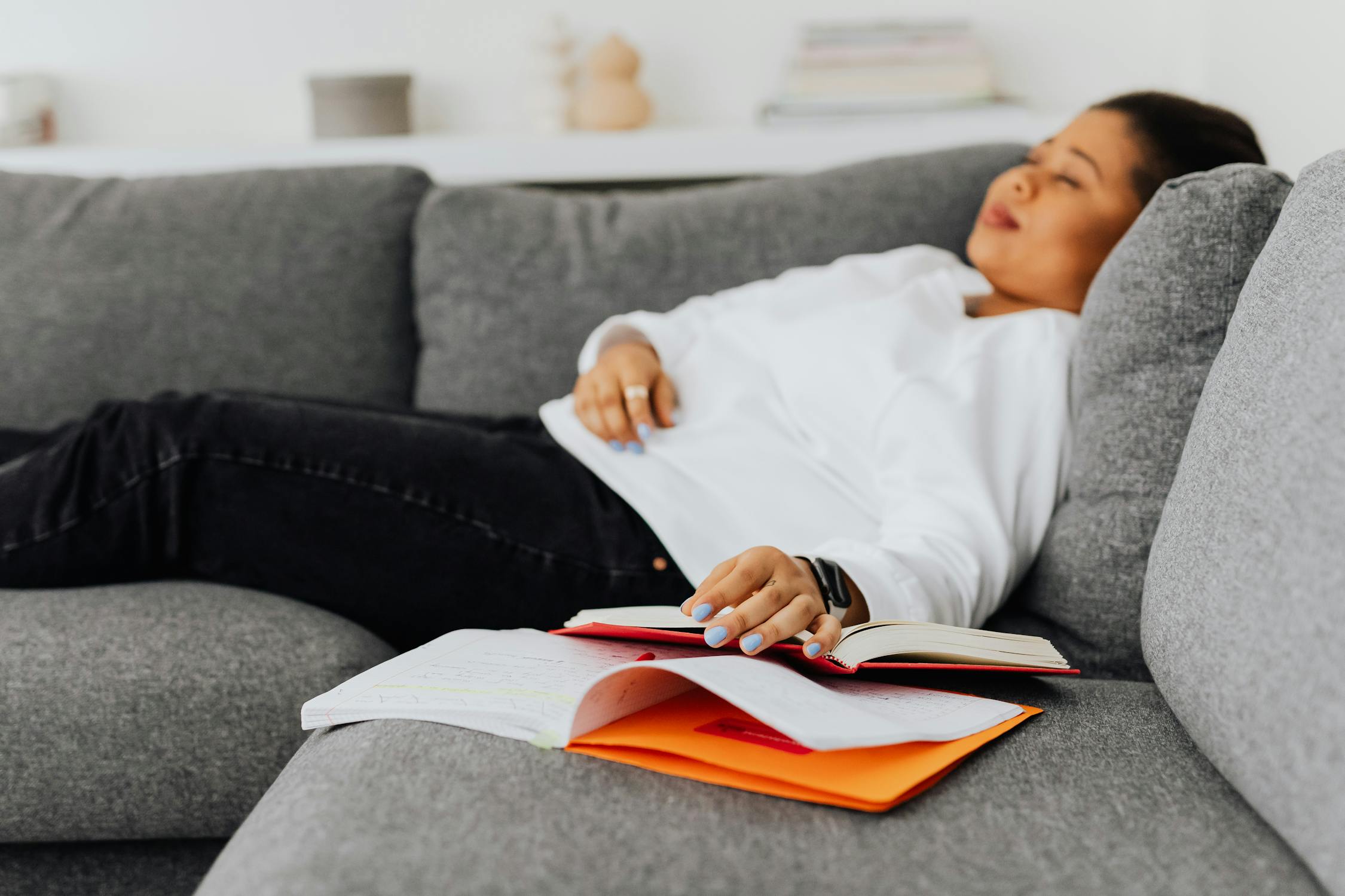 woman daytime naps