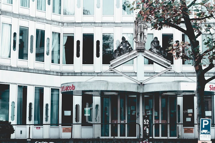 The Entrance Of The Amstelring New Sint Jacob Building