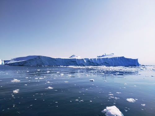 Darmowe zdjęcie z galerii z arktyczny, góra lodowa, latający