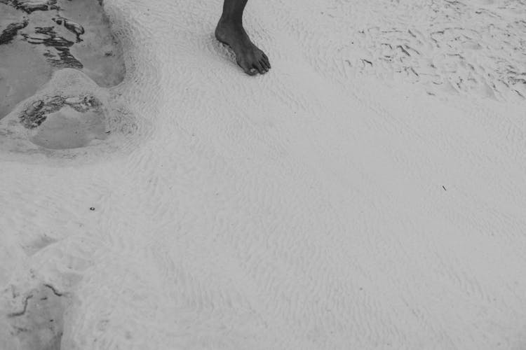 A Barefoot On The Snow