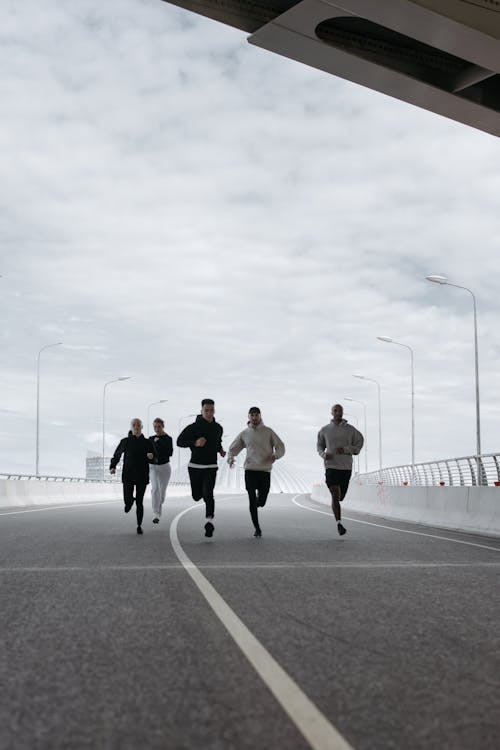 Fotobanka s bezplatnými fotkami na tému activewear, beh, behanie