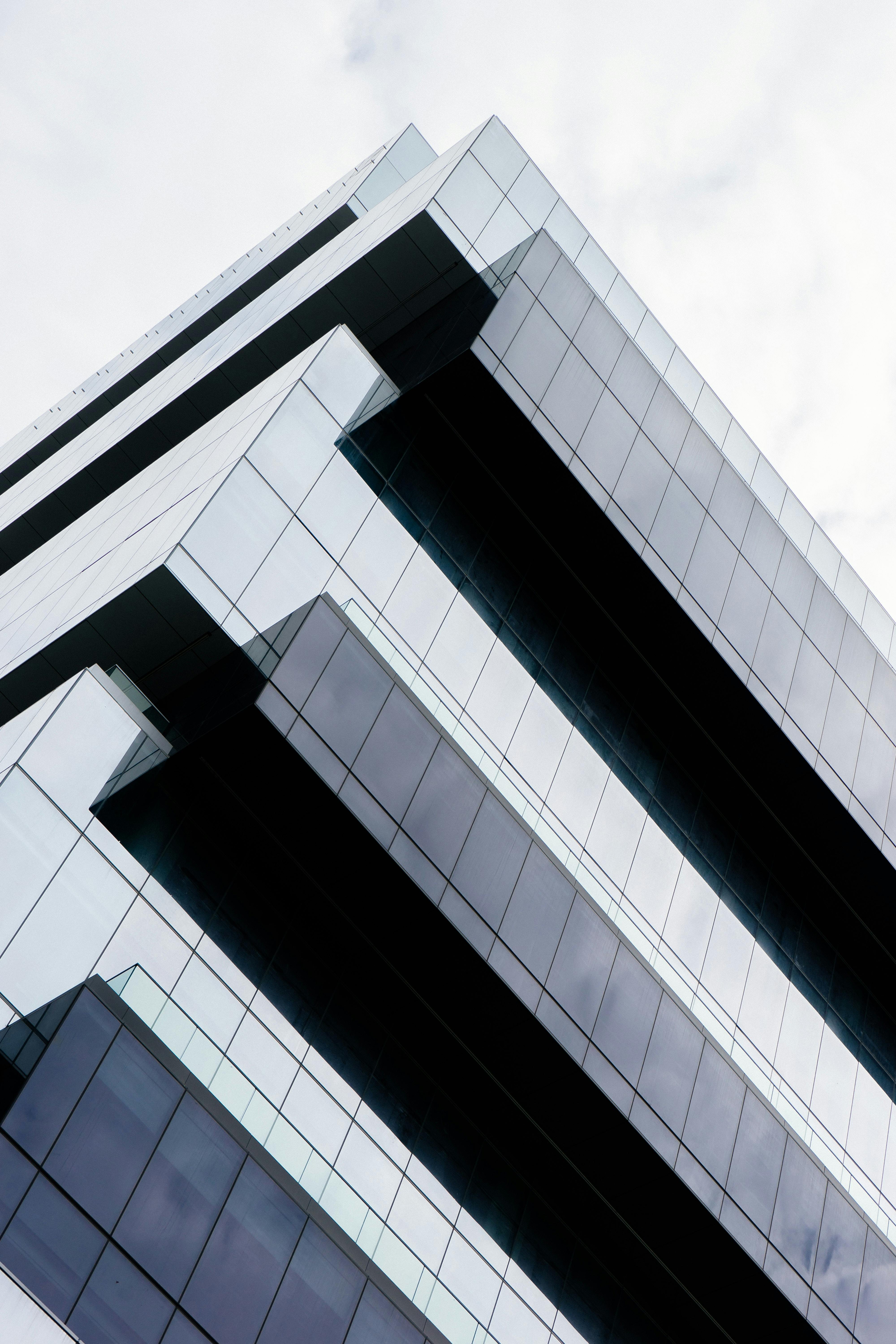 Grey Concrete Building · Free Stock Photo