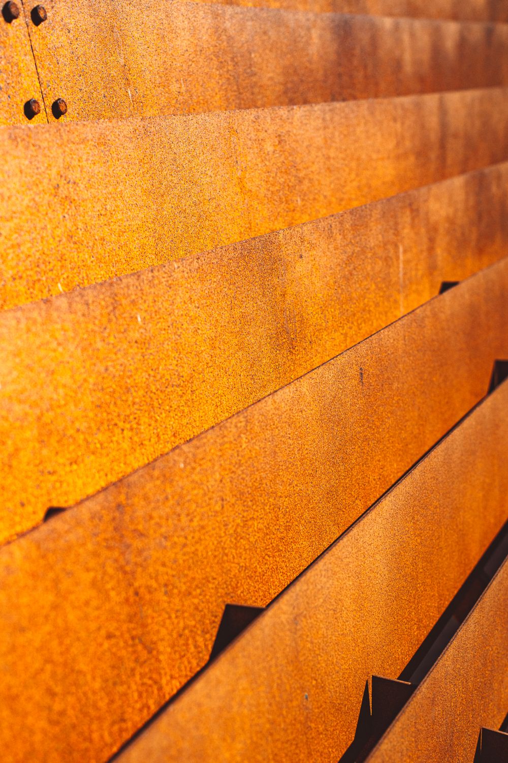 Bolted steel plate testing