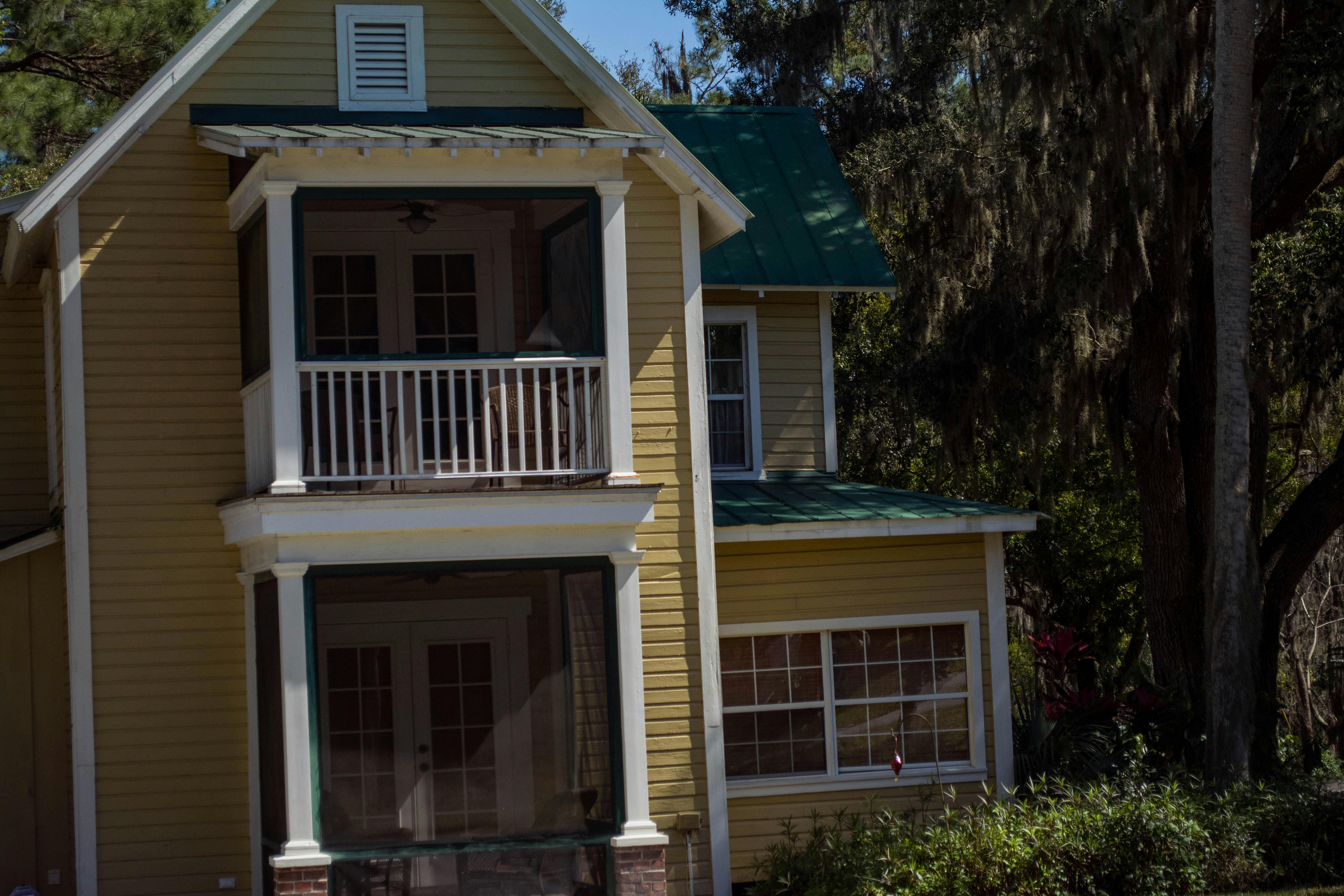 Kostenloses Foto zum Thema: gelb, haus