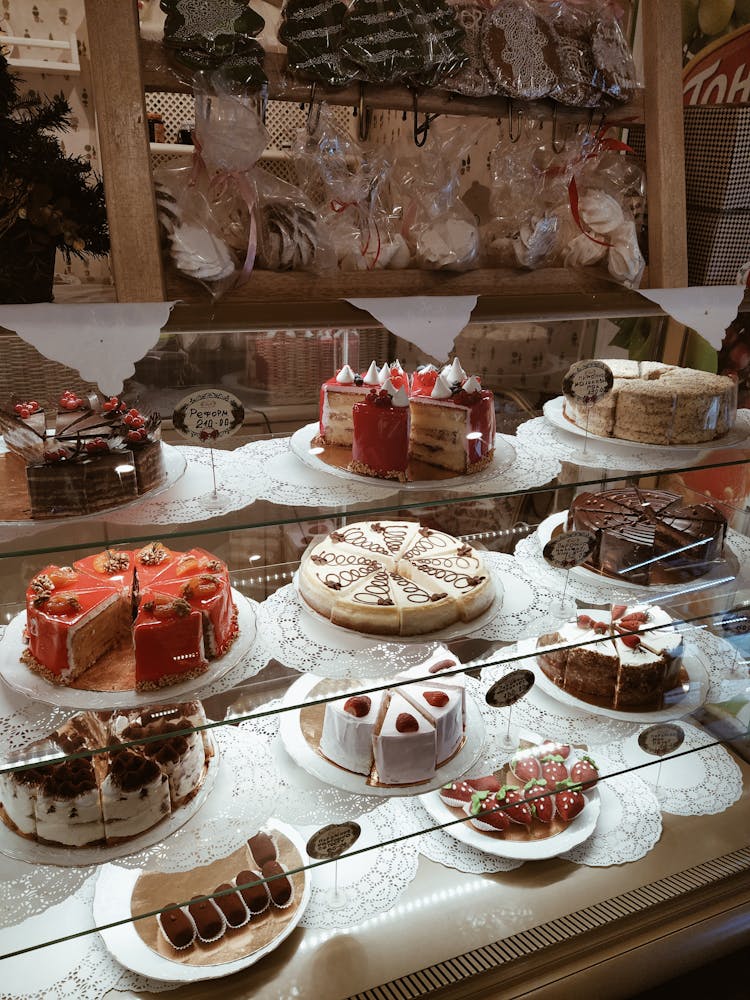 Cakes In Confectionery