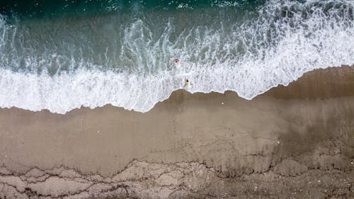 Бесплатное стоковое фото с Аэрофотосъемка, волны, море