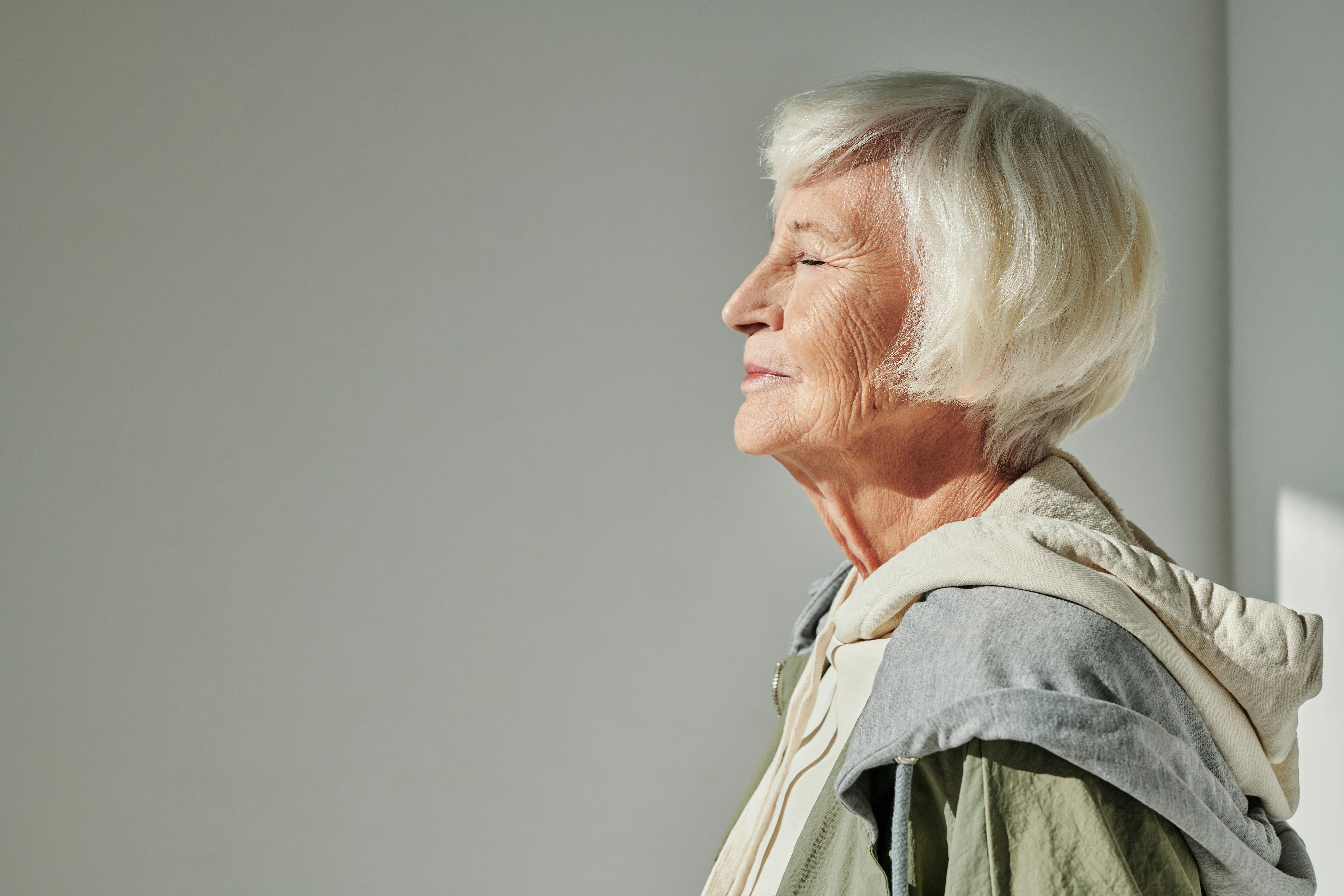 Momentous Introduces Longevity: A Science-Led Formula For Cellular Health, Supporting An Optimized Healthspan — Photo by Moe 