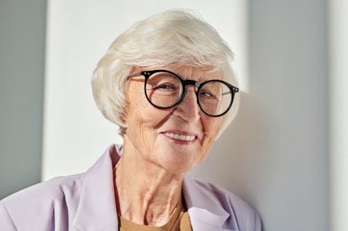 Ingyenes stockfotó arc, idős asszony, idősebb témában