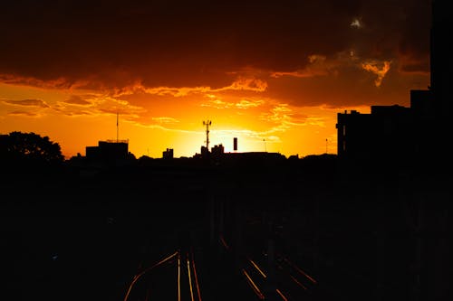 Gratis lagerfoto af gylden solnedgang, Metro, por-do-sol