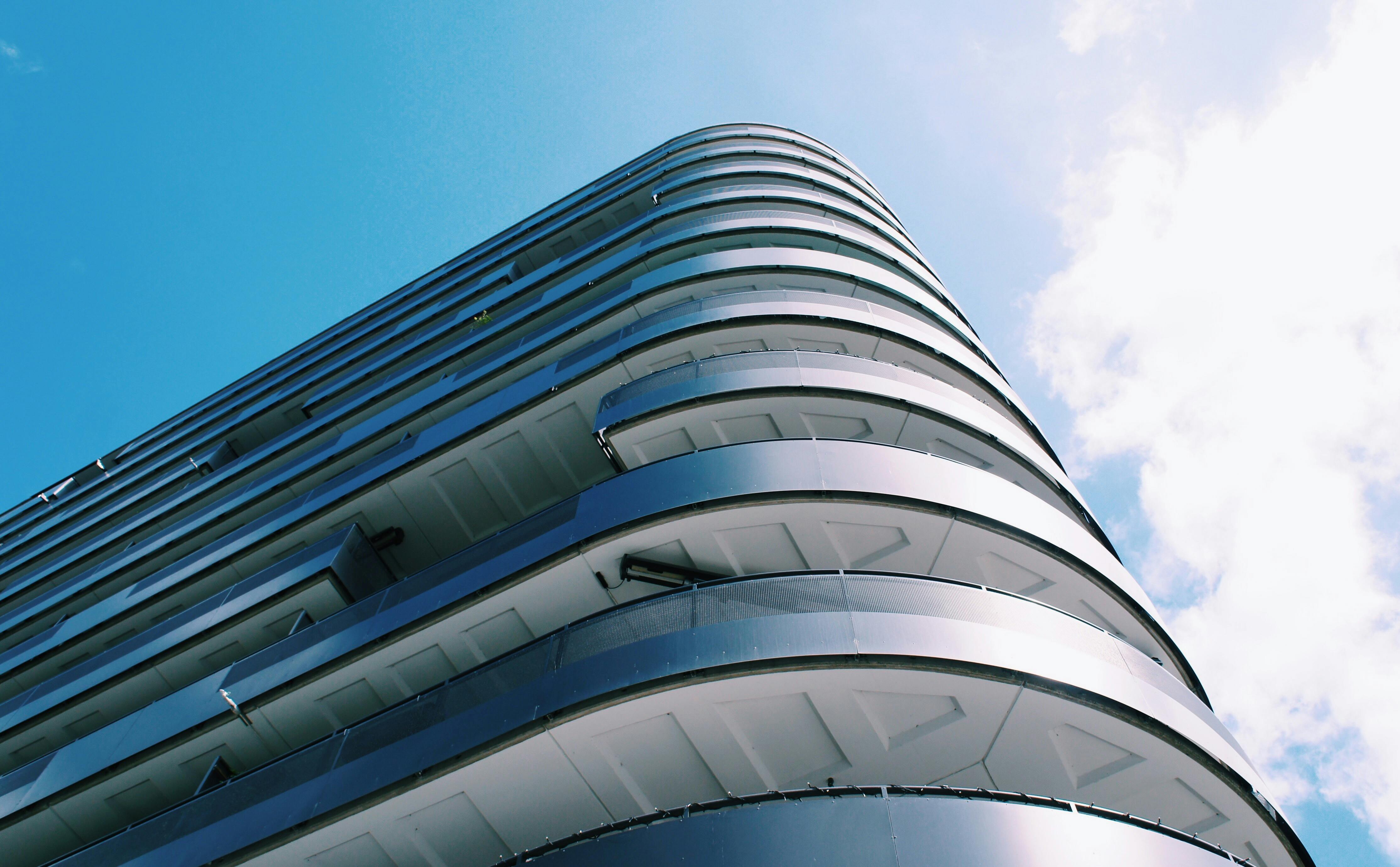 fitment architecture e‑commerce accuracy — Photo by Francisco  Valerio Trujillo on Pexels