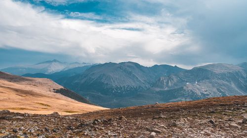 Free Breathtaking mountain landscape with clear blue skies, perfect for nature enthusiasts. Stock Photo