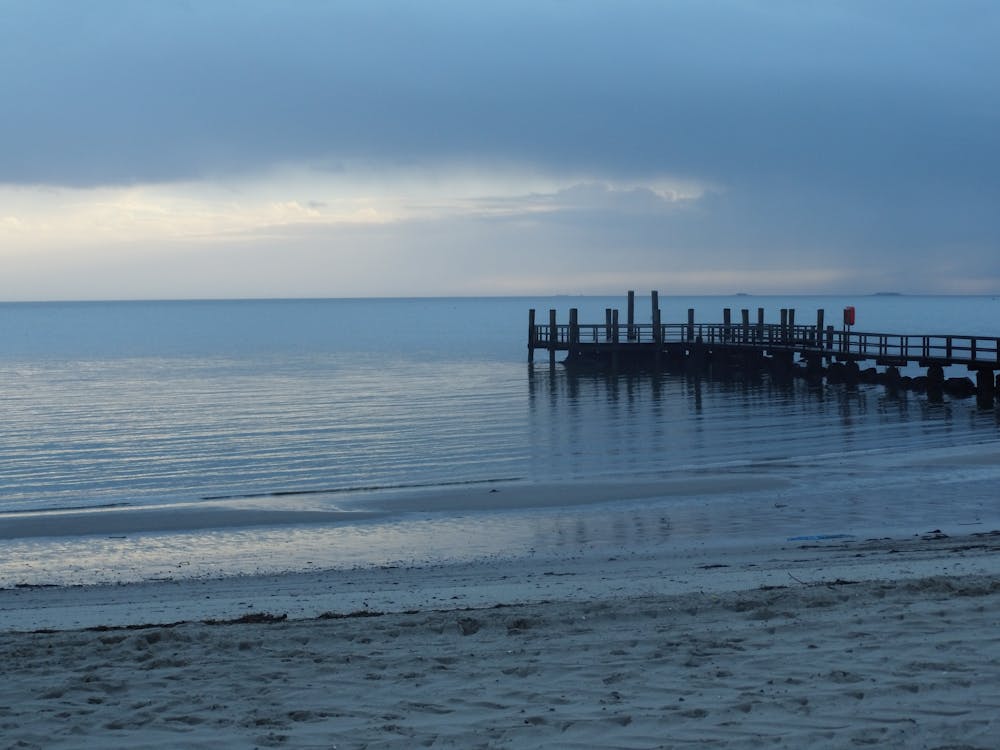 香港の賑やかなストリートマーケット