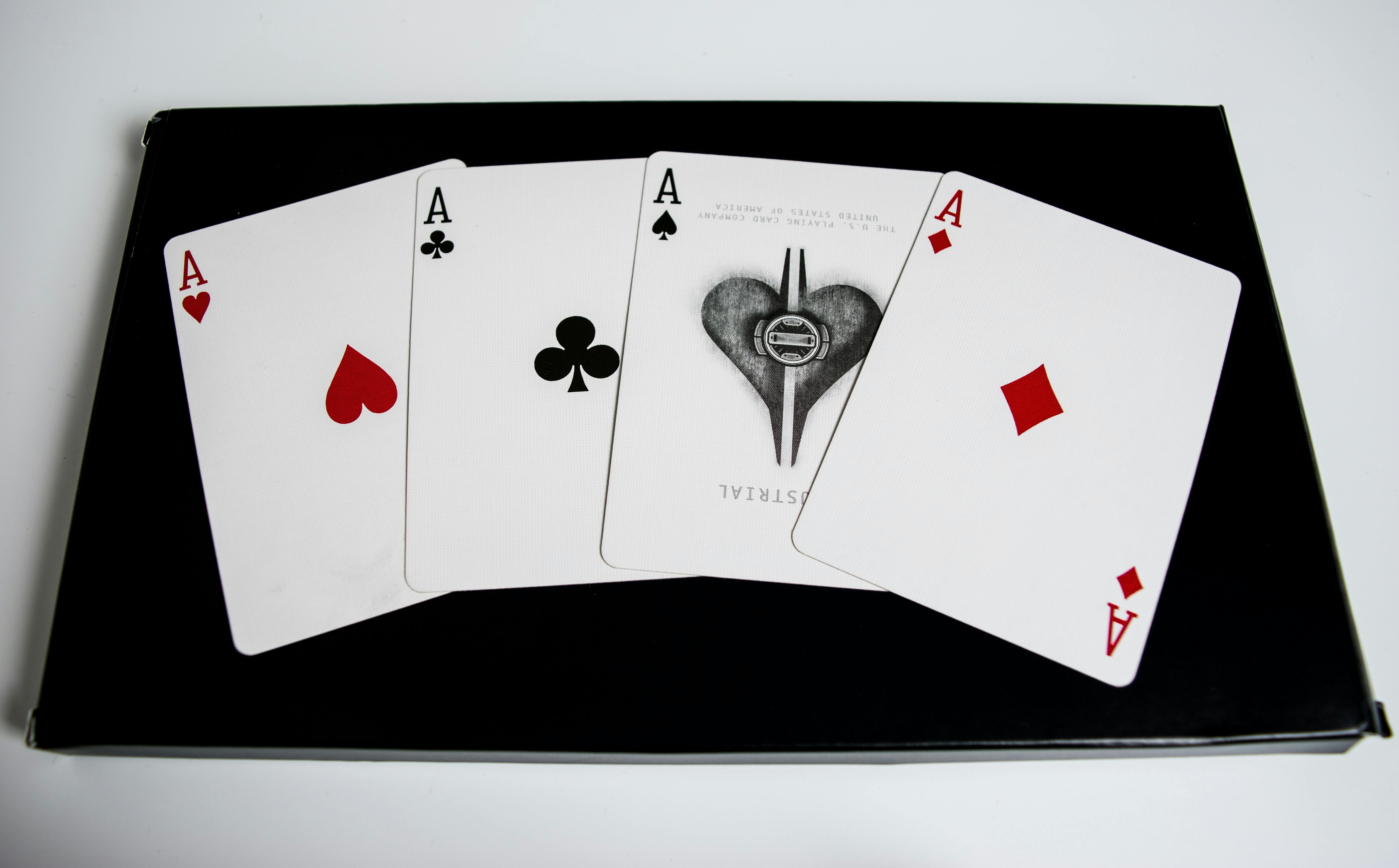 Contemporary 3d Illustration King Of Clubs Playing Card With Black And  White Modern Design Background, Gambler, Poker Cards, Blackjack Background  Image And Wallpaper for Free Download