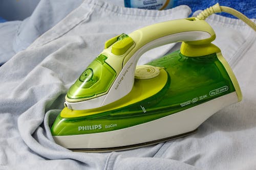 Green White Philips Iron