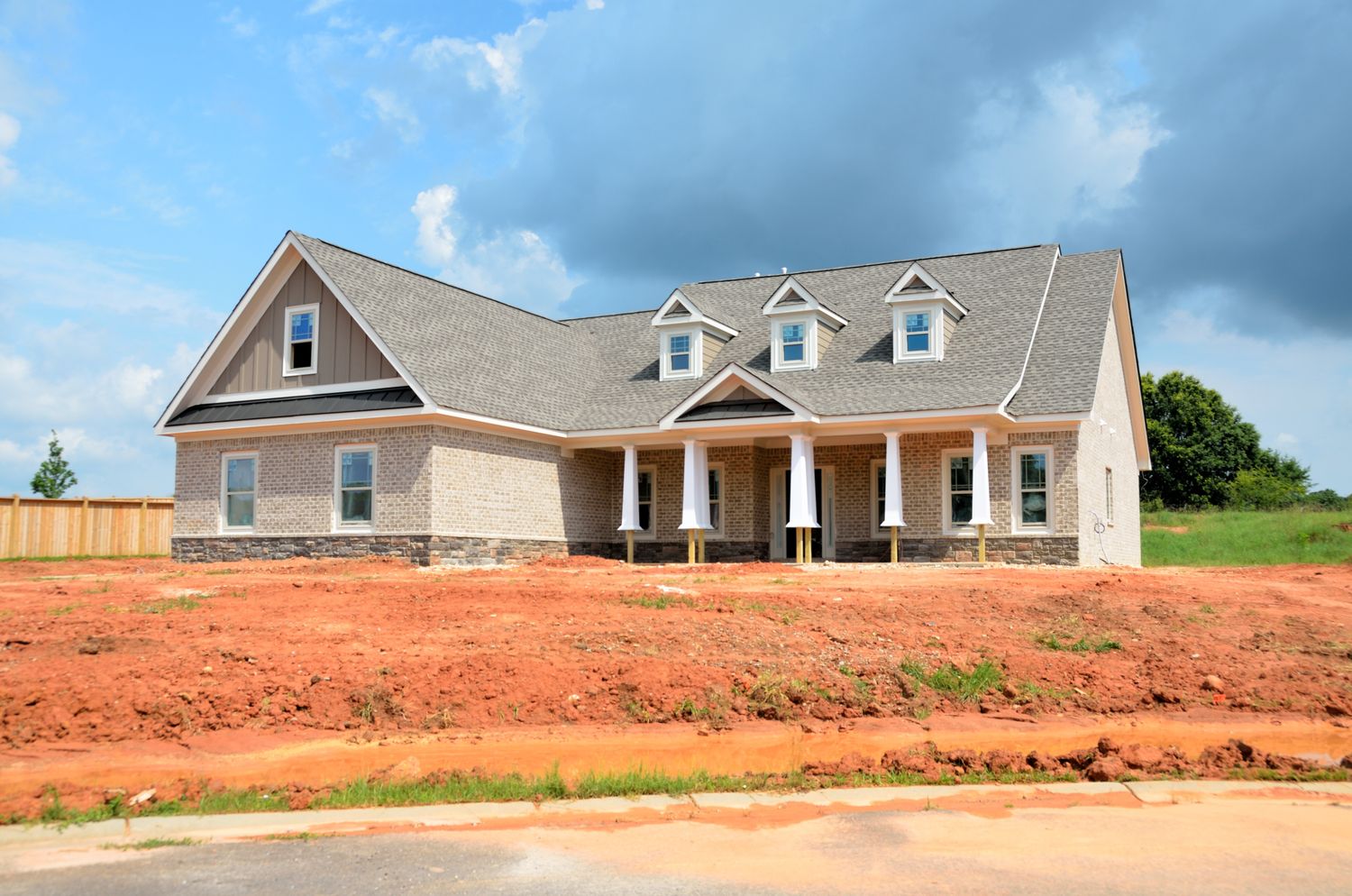 Residential land in a growing neighbourhood