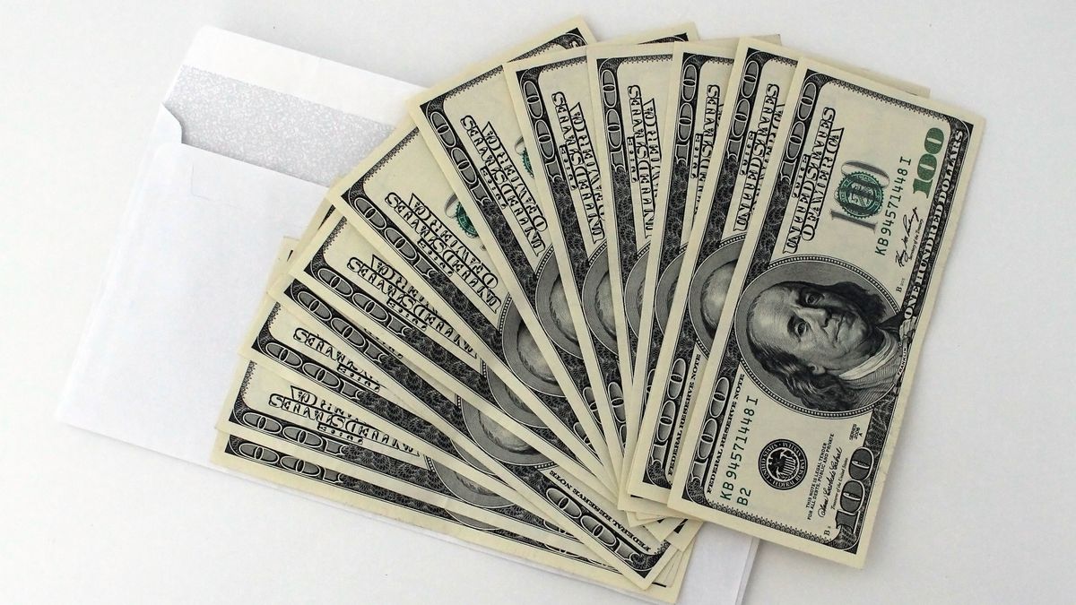 Valuing Equities in the High-Yield Era: How Rates and Inflation Reshape Stocks