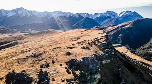 Fotobanka s bezplatnými fotkami na tému dron, mountians, skaly