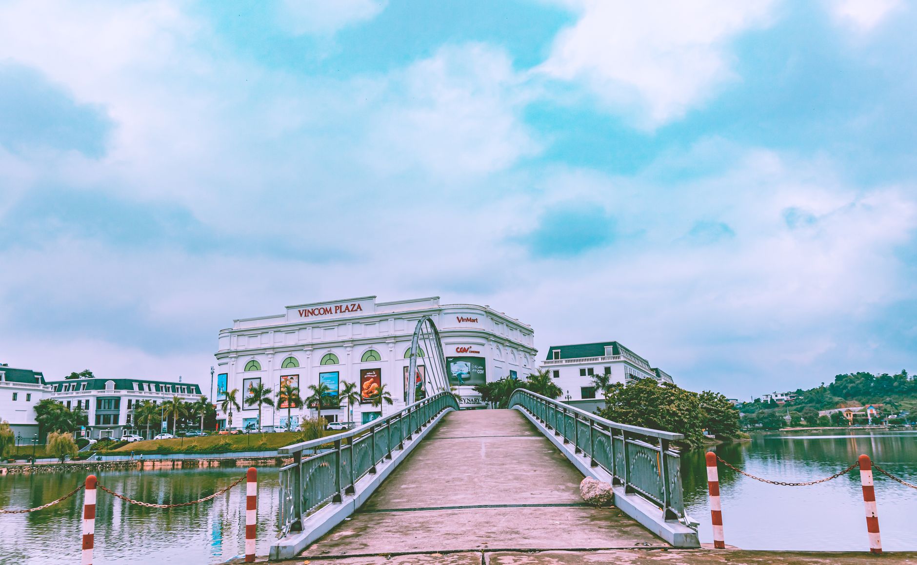Cuộc đua mở rộng của Bách Hóa Xanh và WinMart: Thách thức và cơ hội cho thị trường bán lẻ Việt Nam 2026