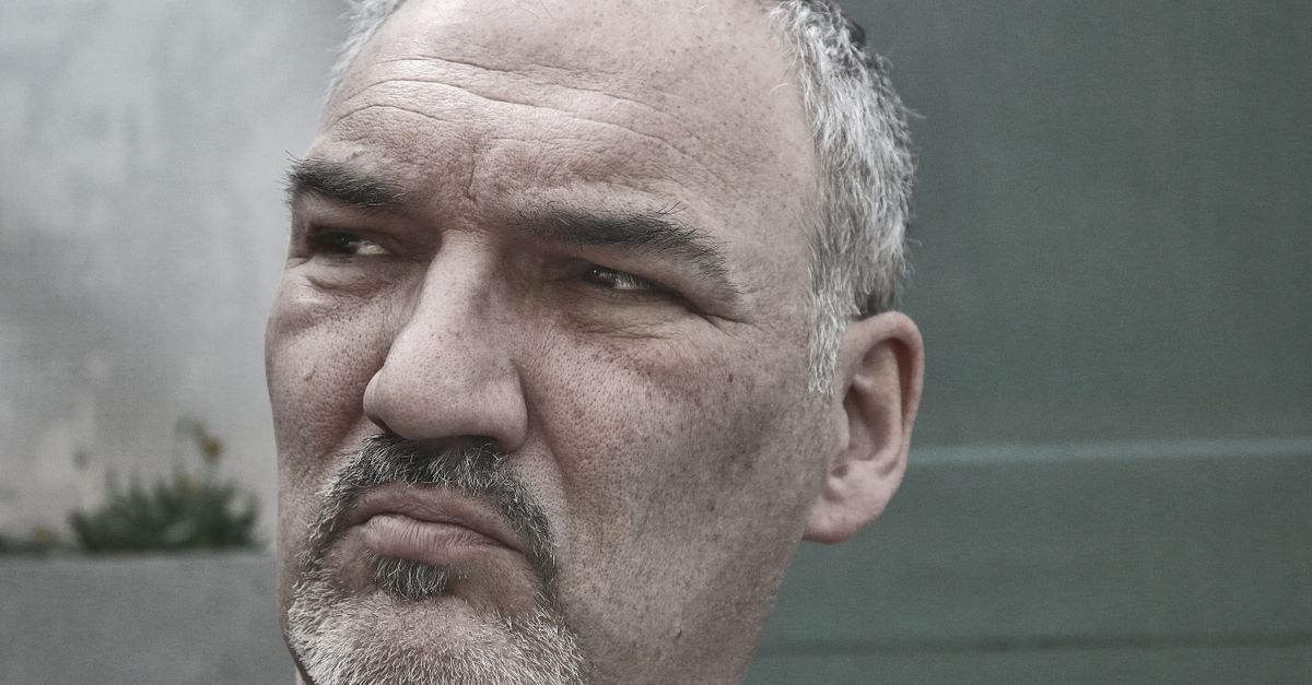 Τι σημαίνει αν η όρασή σας θολώνει εντελώς όταν σηκώνεστε;