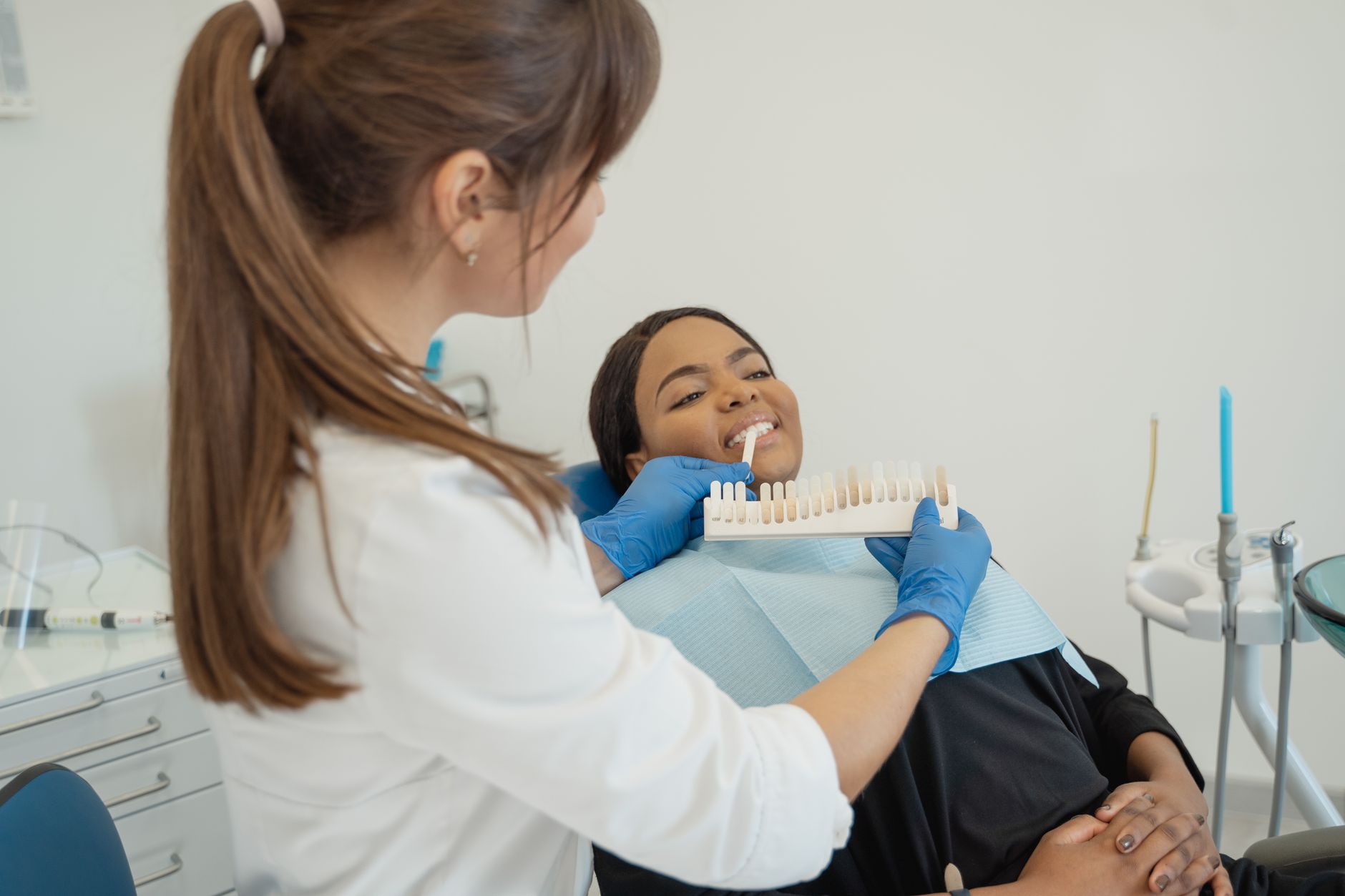 How to Choose a Teeth Whitening Provider