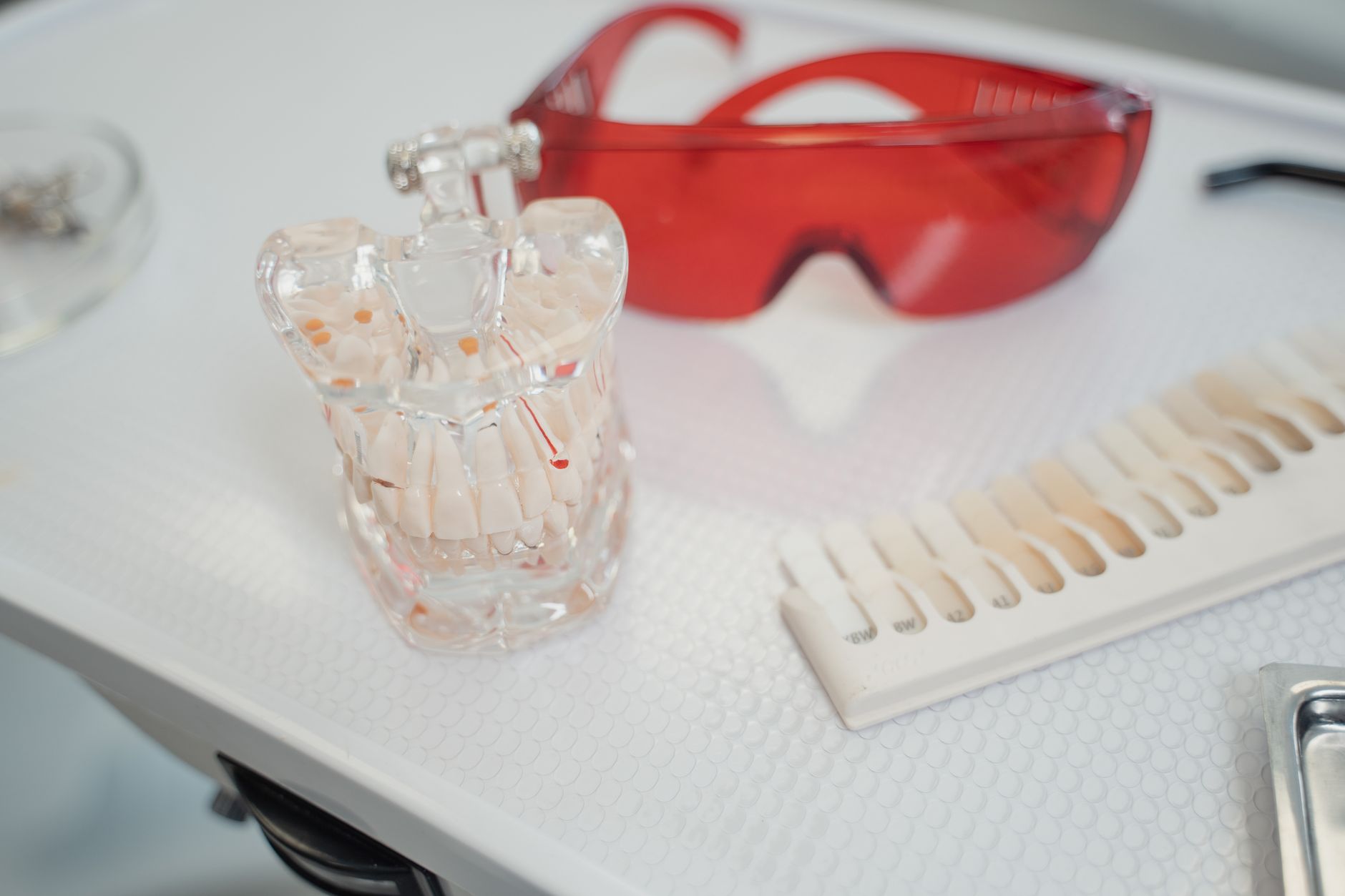 Dental Implants in a Dentistry setting — illustrative photo for Vellore, Ontario guide. Dental Implants in a Dentistry setting — illustrative photo for Vellore, Ontario guide.