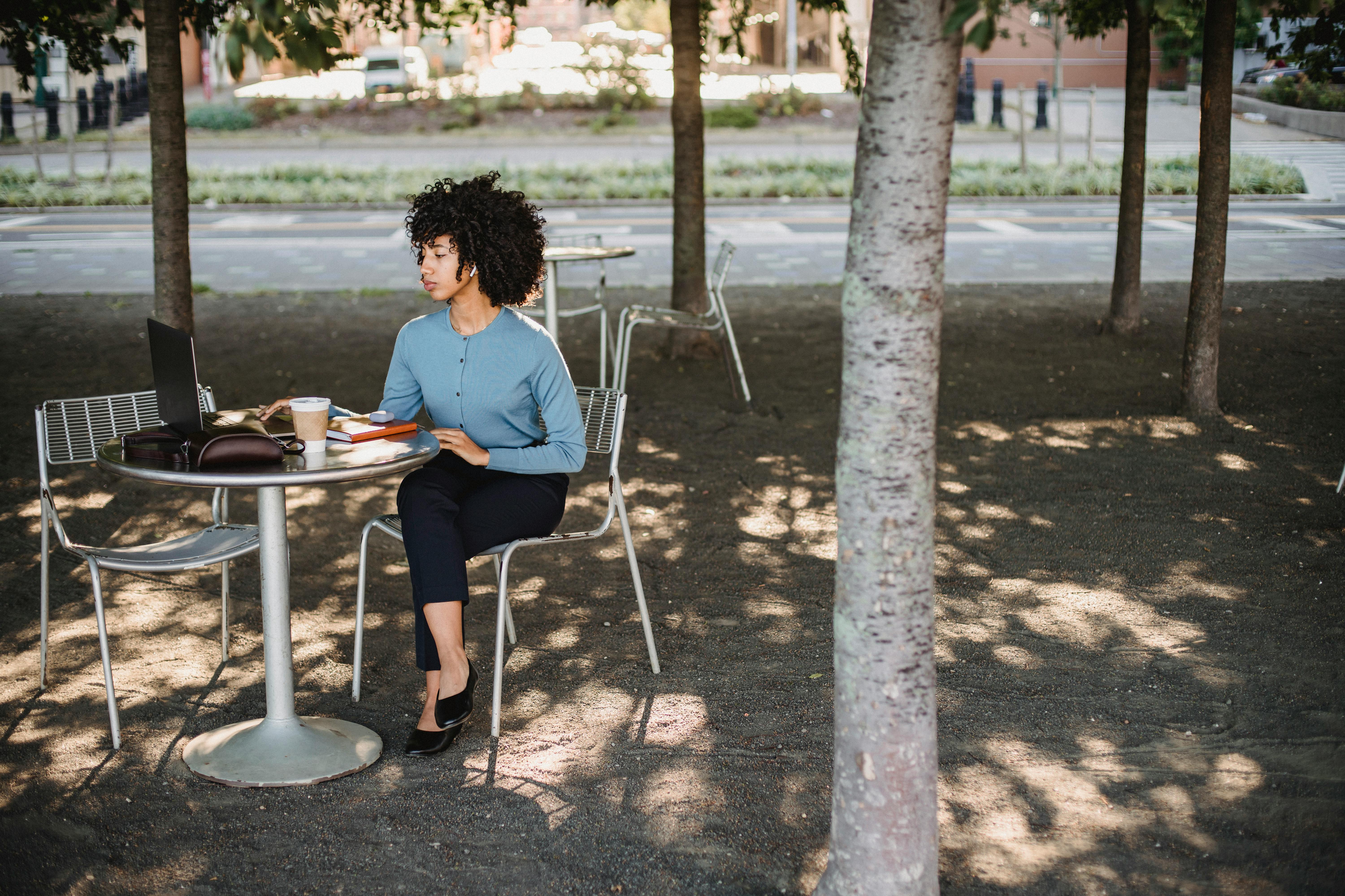 lifestyle hours lifestyle working hours — Photo by Roberto Hund on Pexels