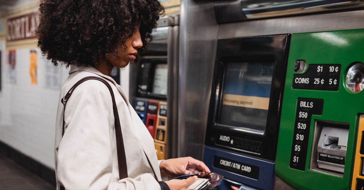 Why Public EV Charging Station Payment Systems Fail Most People (And What Actually Works for Seamless Transactions)
