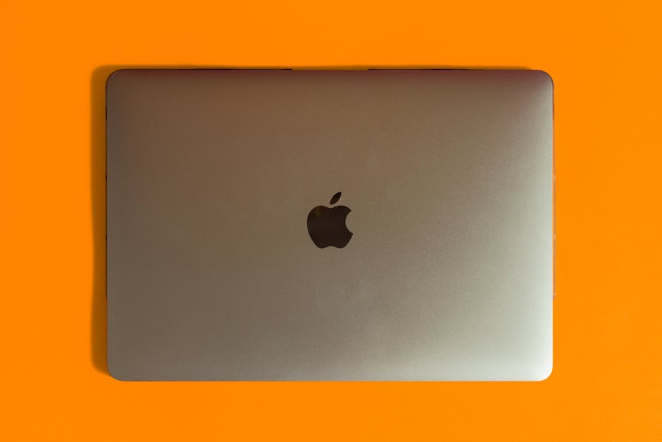 How to make Apple logo glow on MacBook Pro