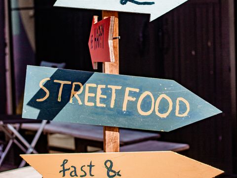Event directional signage