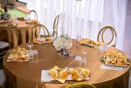 Free Gold Table Setting  Stock Photo
