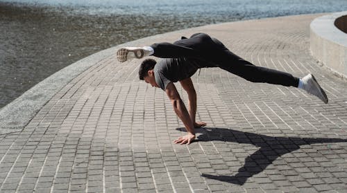 Fotobanka s bezplatnými fotkami na tému aktivita, aktívny, break dance