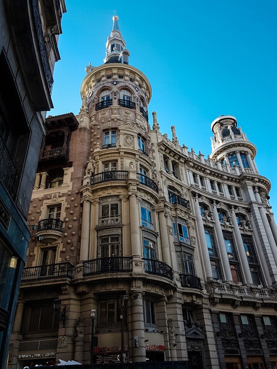 Meneses Building in Madrid · Free Stock Photo