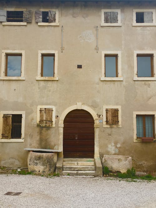 Foto profissional grátis de abandonado, aparência, fachadas