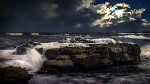 Ocean Waves Crashing on Rocks 