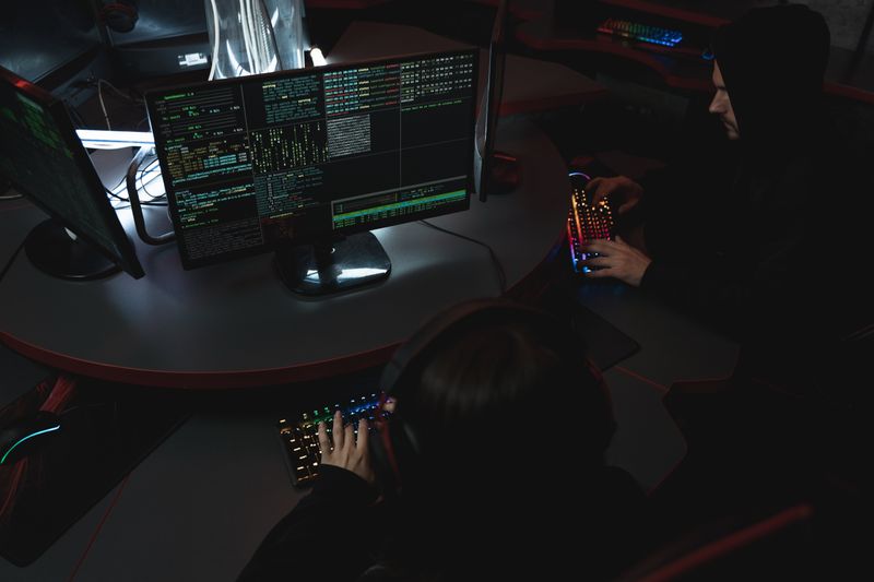 Ataque hacker: como acontece e como se prevenir eficazmente