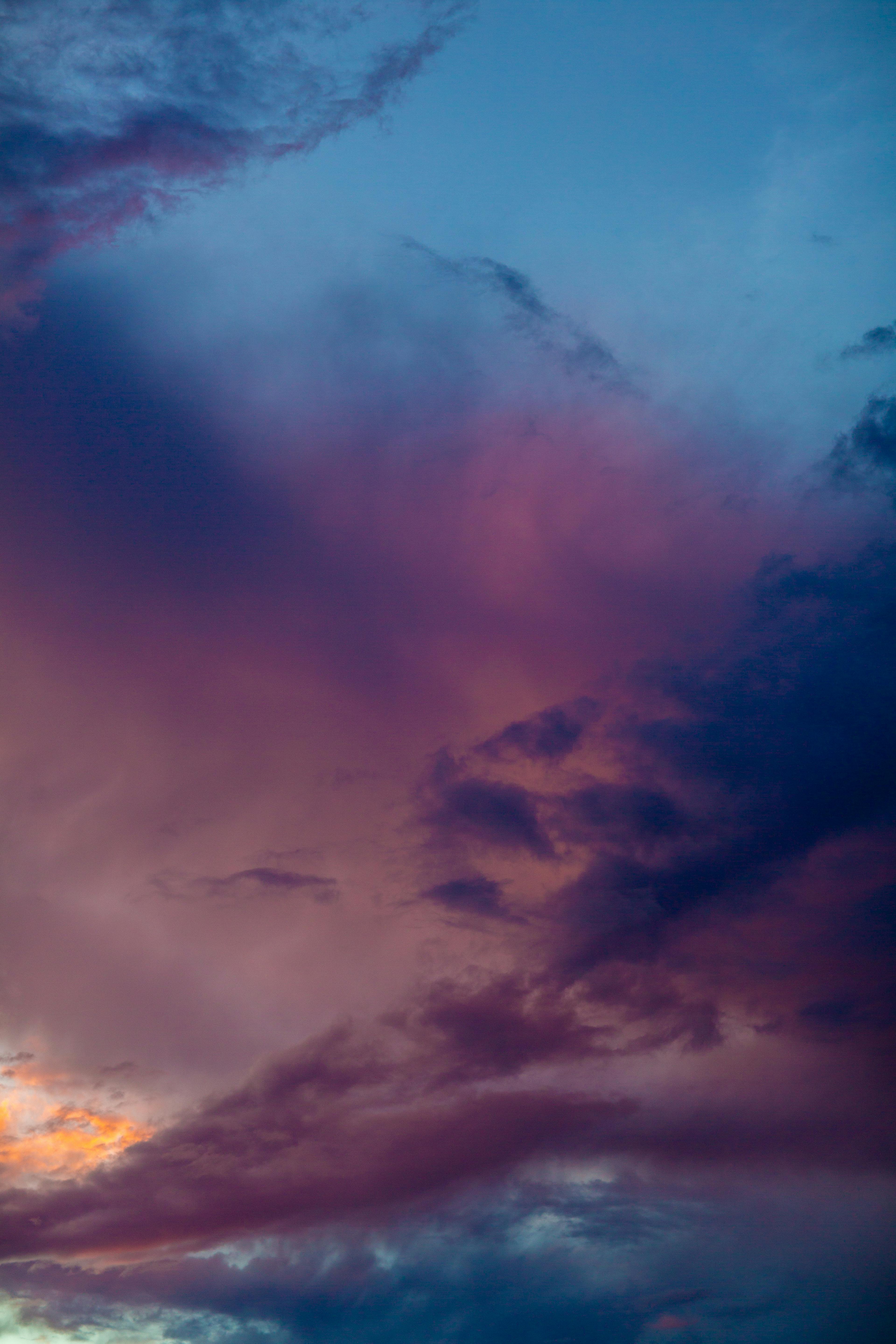 Colorful sky with clouds at sunset · Free Stock Photo