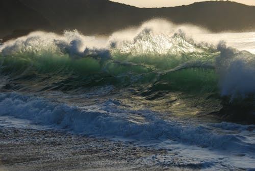 Ocean Waves Crashing on Shore