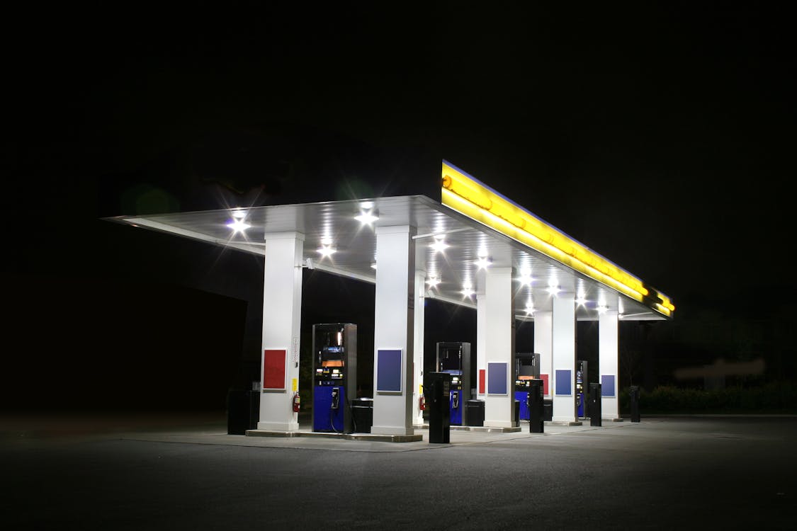 free-stock-photo-of-gas-station-night