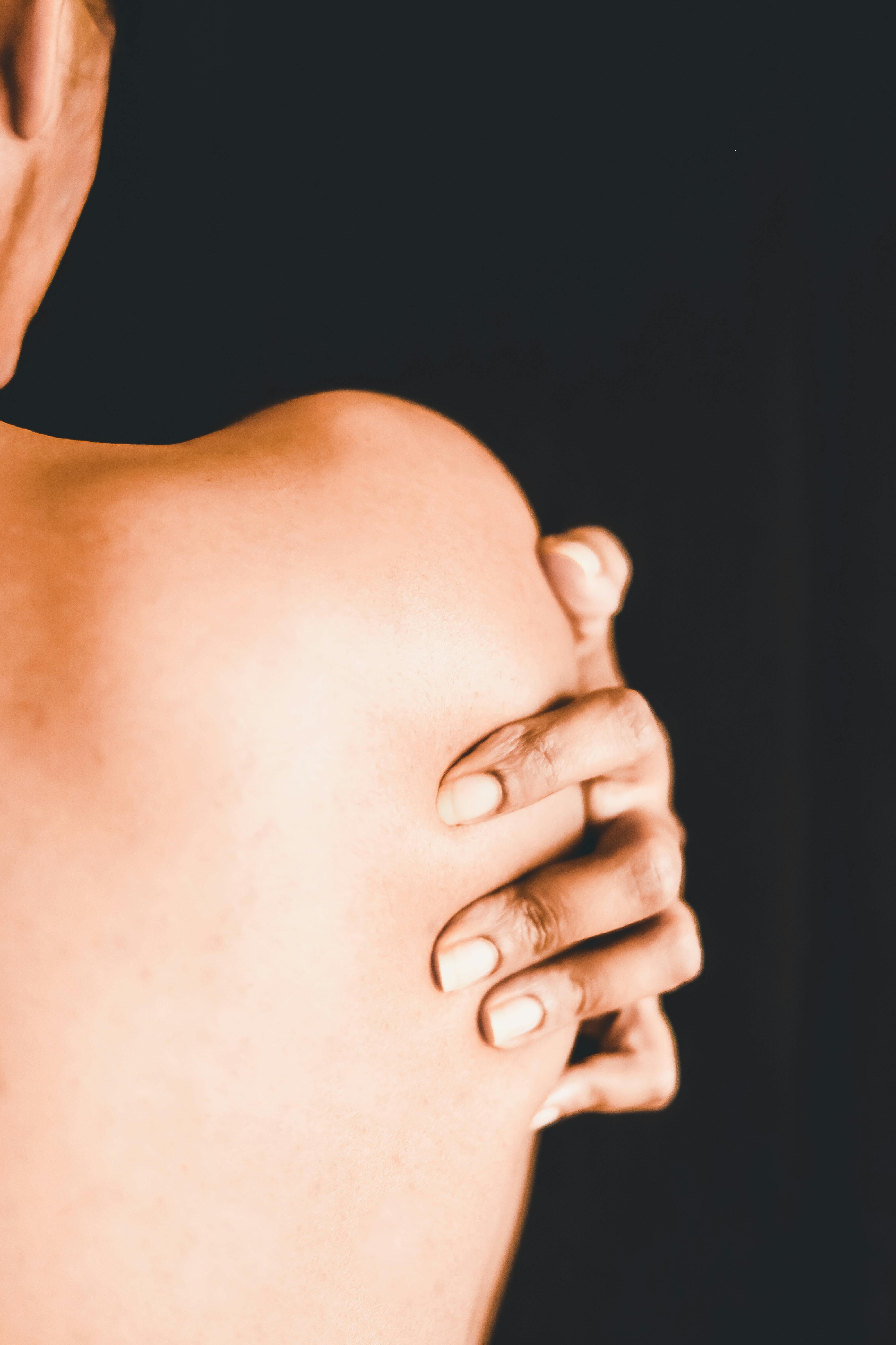 51 Ways To Cope With Frozen Shoulder Tips