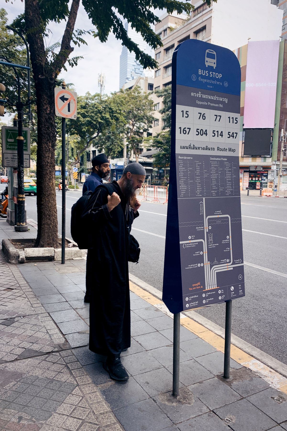 Bangkok - stație de autobuz în Khwaeng Silom