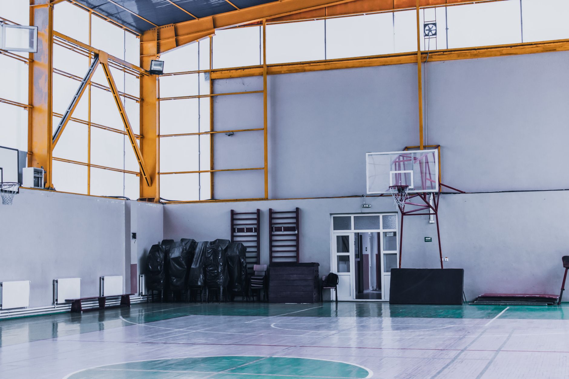 how to start a basketball facility business — hero image