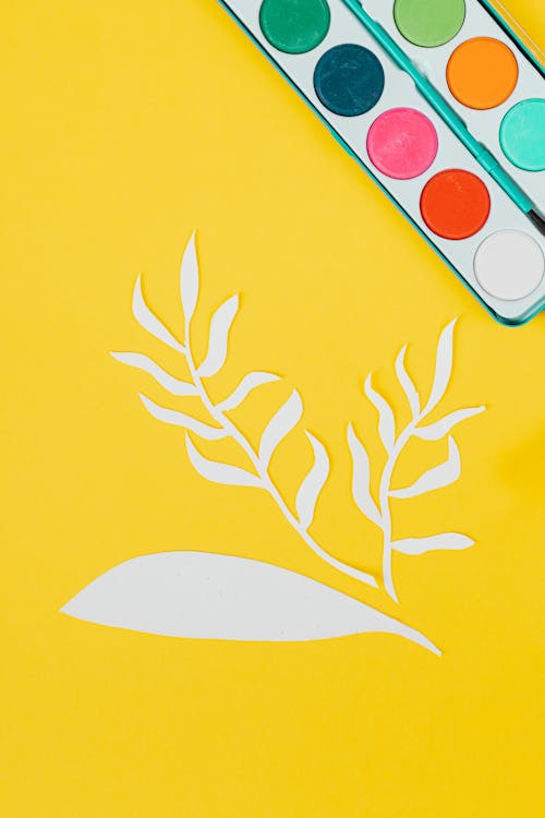 Free Yellow and White Floral Illustration Stock Photo