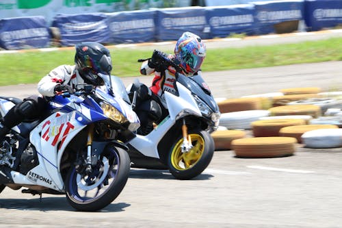 Foto d'estoc gratuïta de motocicletes