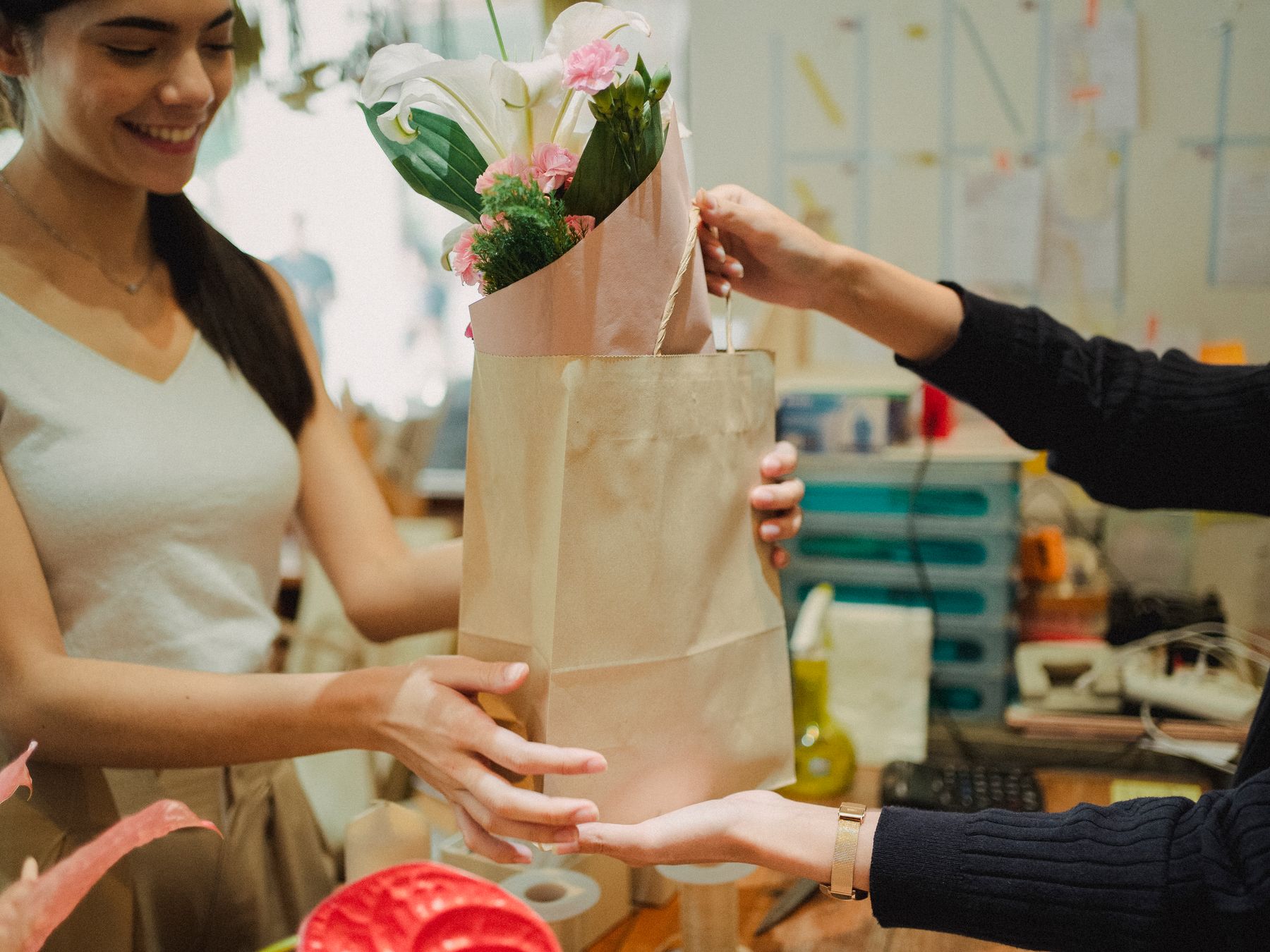 Chesham — professional packers wrapping and boxing belongings