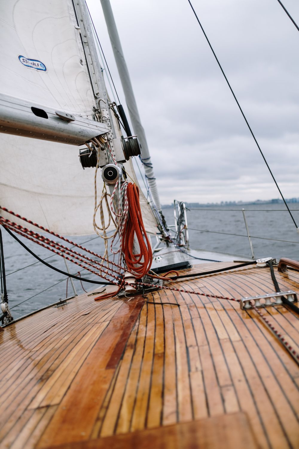Ela 52 — teak deck detail with ropes and rigging