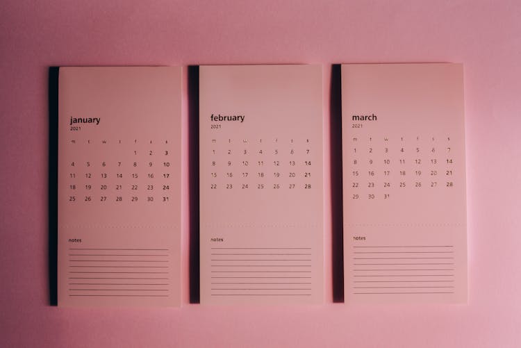 Set Of Monthly Calendars With Weekly Dates