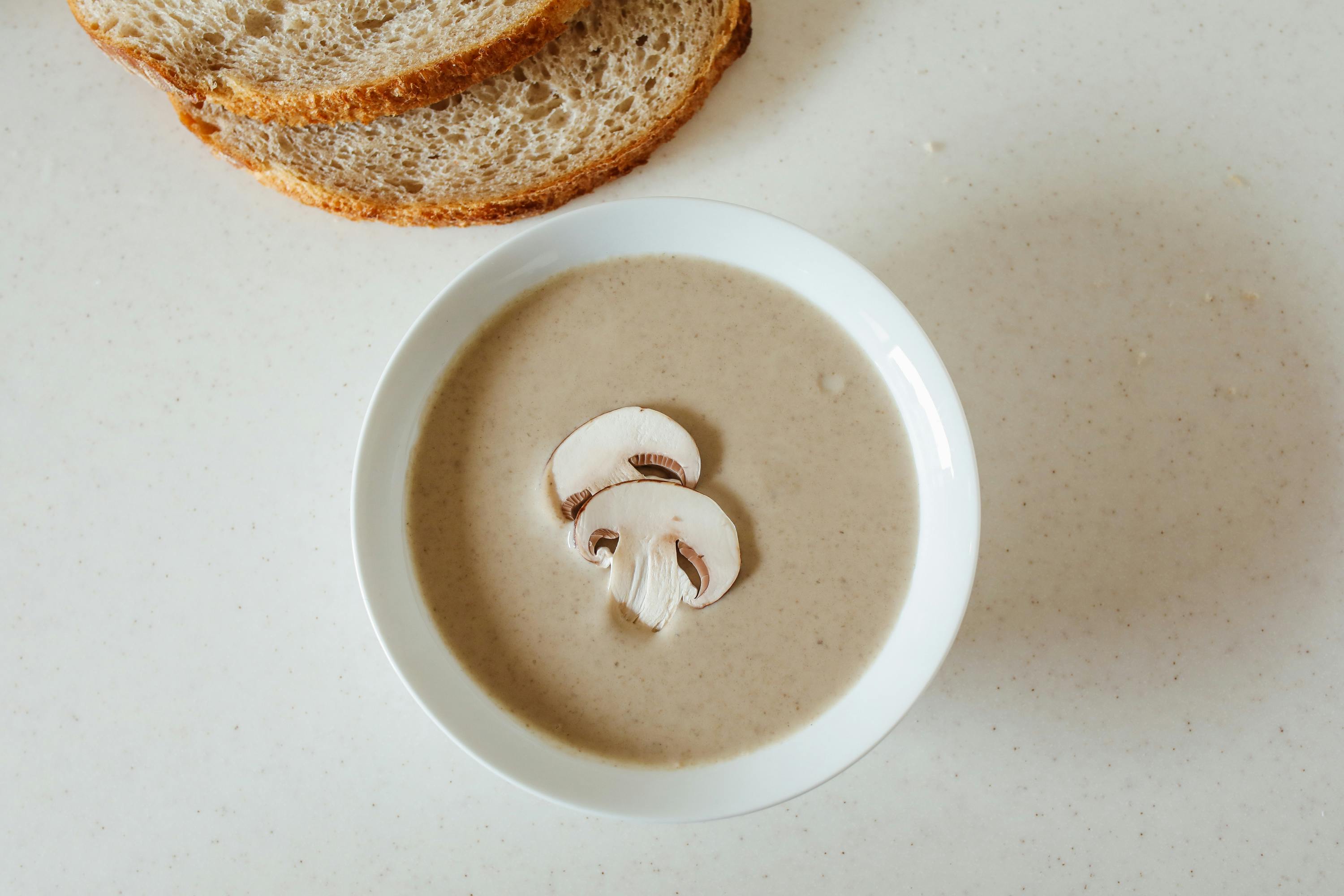 overhead shot of mushroom soup