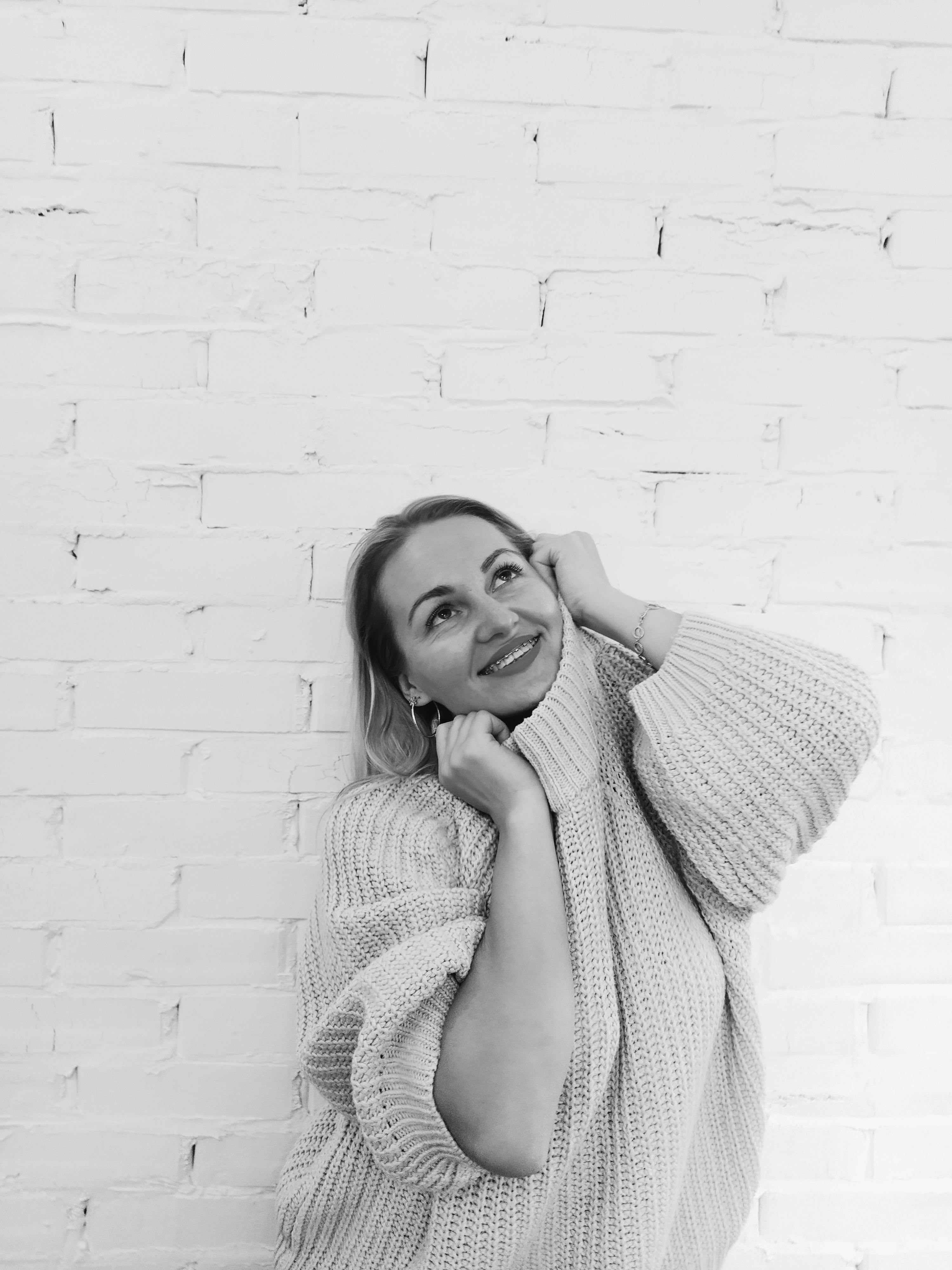 бесплатная Бесплатное стоковое фото с beautiful girl, black & white, model Стоковое фото